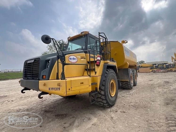 Used Komatsu Water Truck for Sale